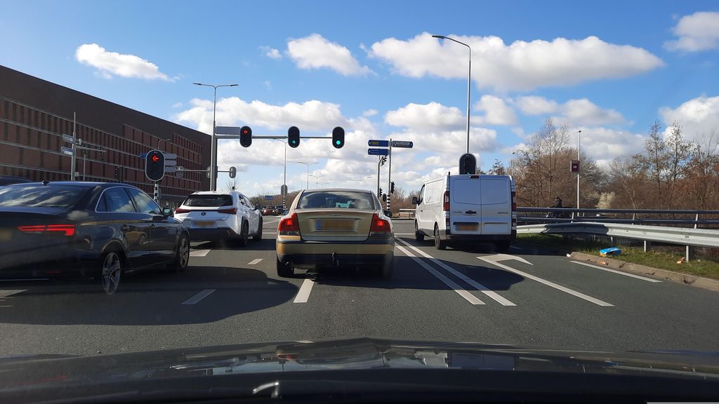 Brug 698
