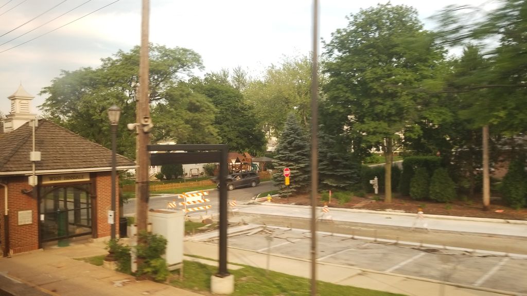 West Hinsdale station