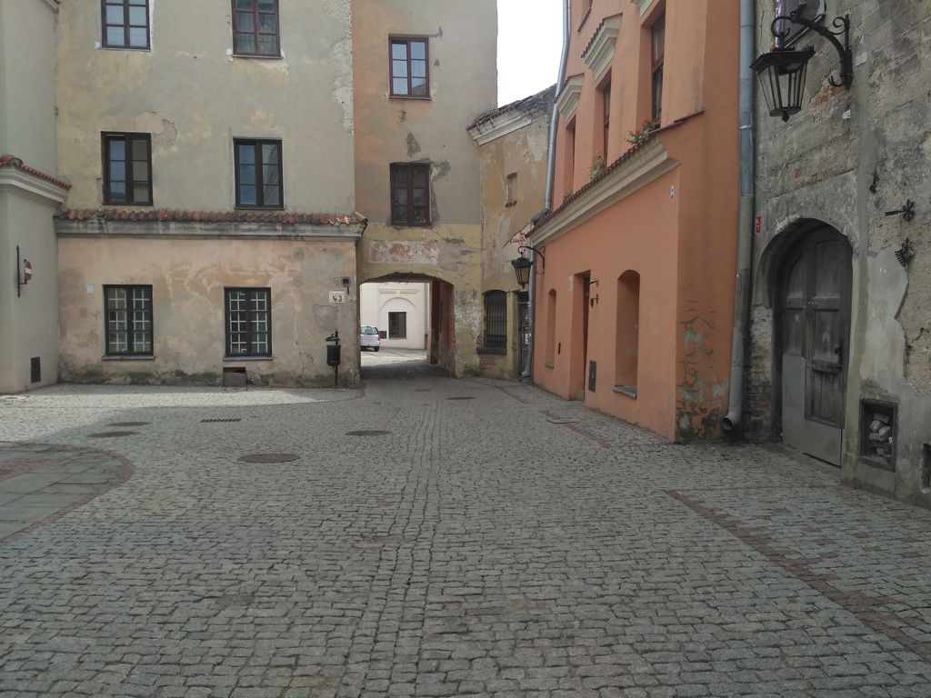 Ruina starego sklepiku